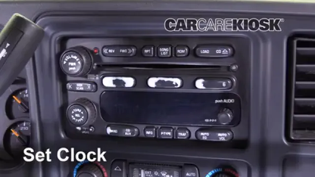 2003 Chevrolet Avalanche 1500 5.3L V8 Clock Set Clock